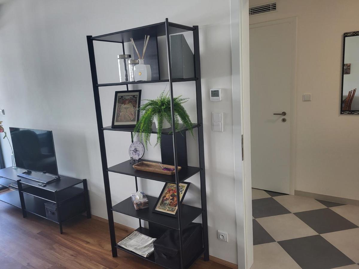 New Apartment In Karlin, Praha 8, Close To Center 외부 사진